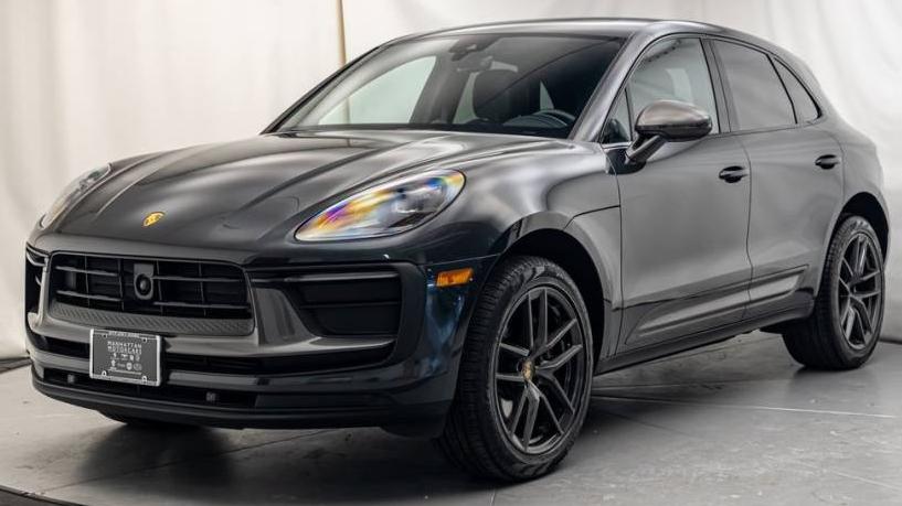 PORSCHE MACAN 2023 WP1AA2A50PLB05717 image