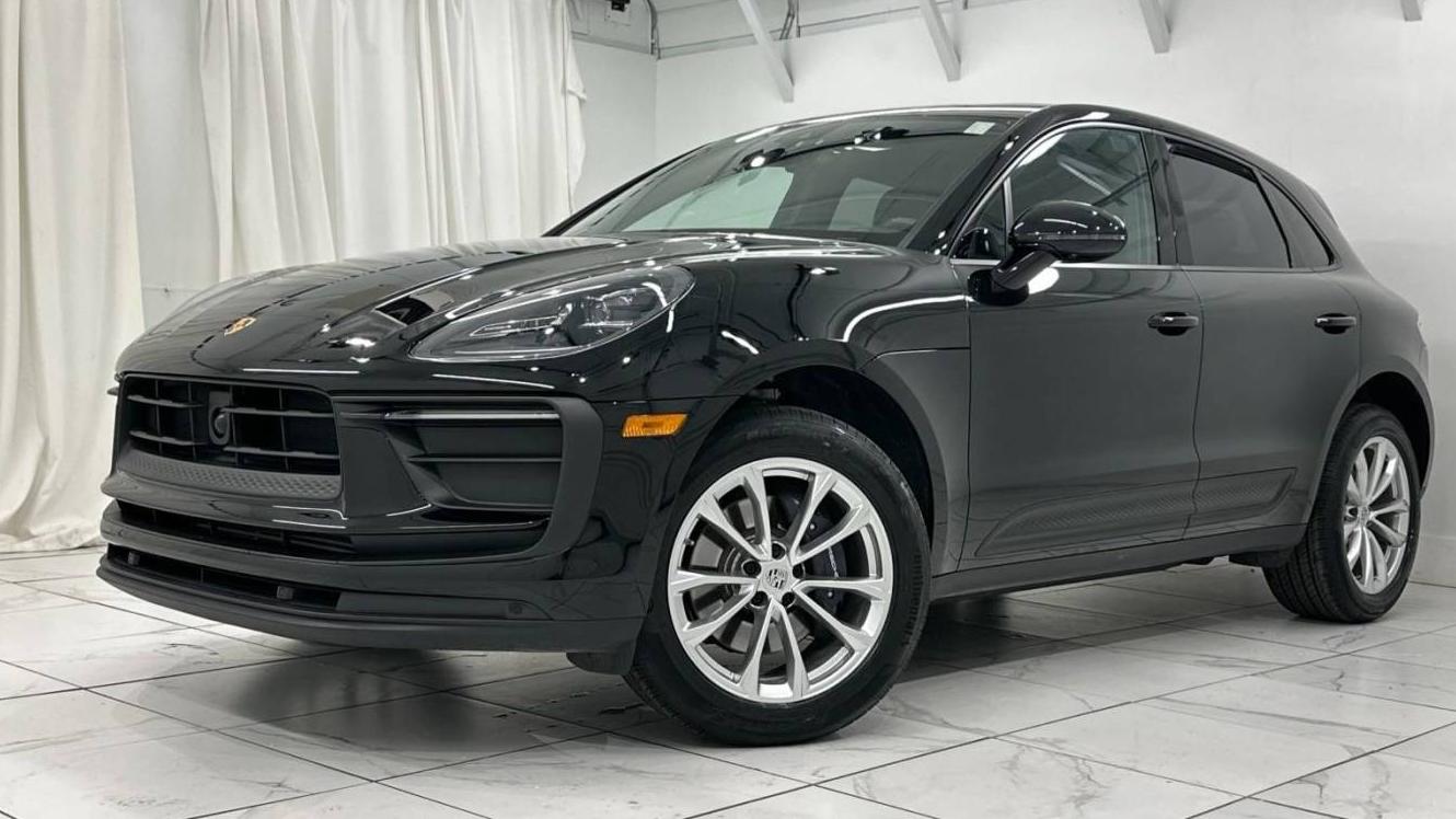 PORSCHE MACAN 2023 WP1AA2A59PLB03447 image