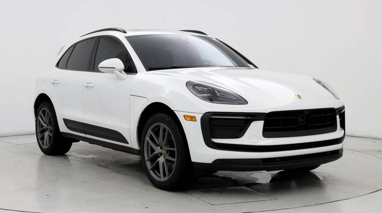 PORSCHE MACAN 2023 WP1AA2A55PLB04921 image