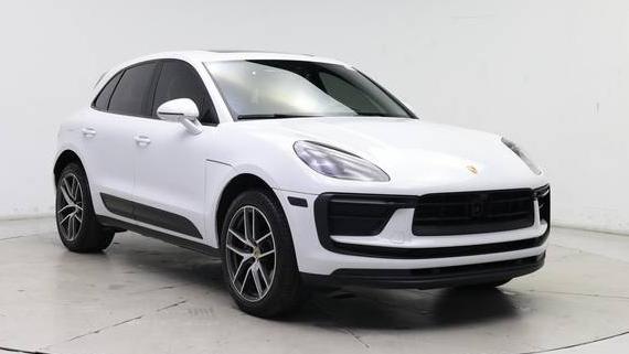 PORSCHE MACAN 2023 WP1AA2A55PLB03154 image