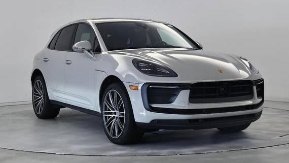 PORSCHE MACAN 2023 WP1AA2A57PLB17167 image