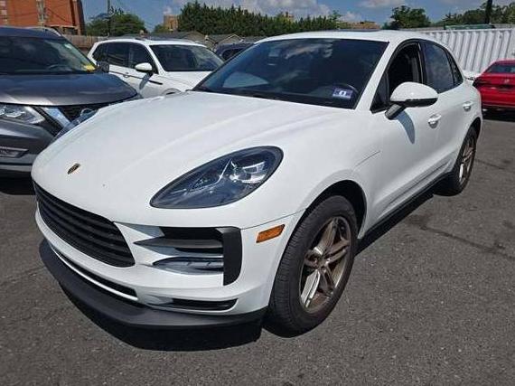 PORSCHE MACAN 2019 WP1AA2A58KLB00371 image