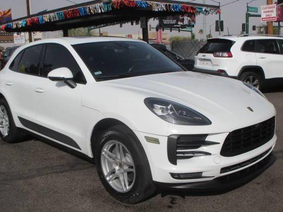 PORSCHE MACAN 2019 WP1AA2A52KLB01158 image