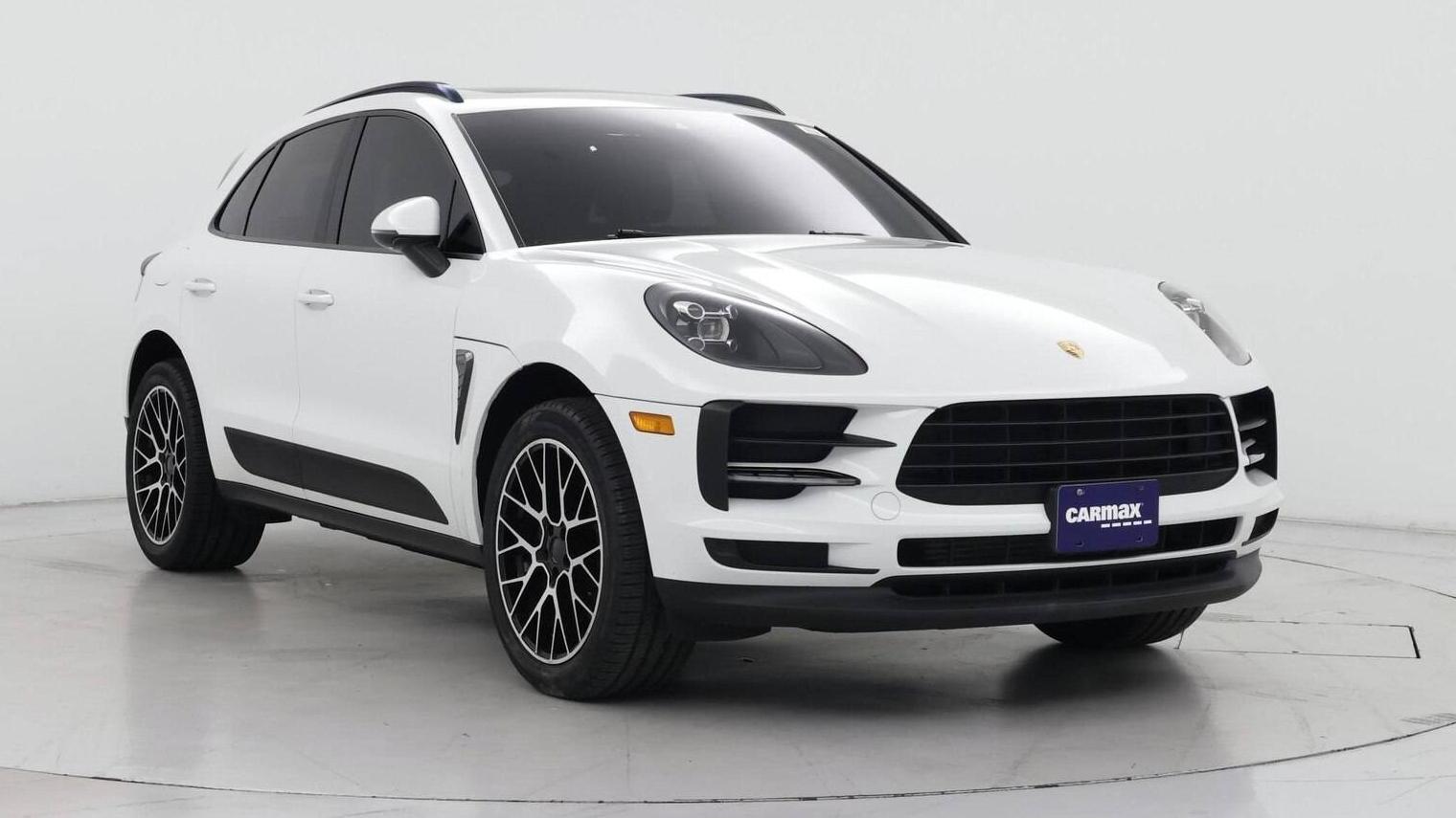 PORSCHE MACAN 2019 WP1AA2A58KLB08907 image