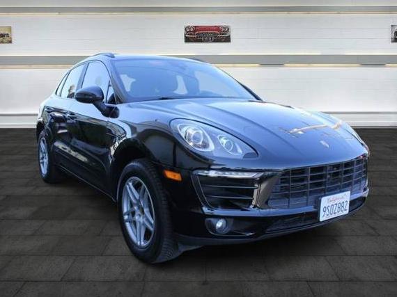 PORSCHE MACAN 2018 WP1AA2A59JLB10888 image
