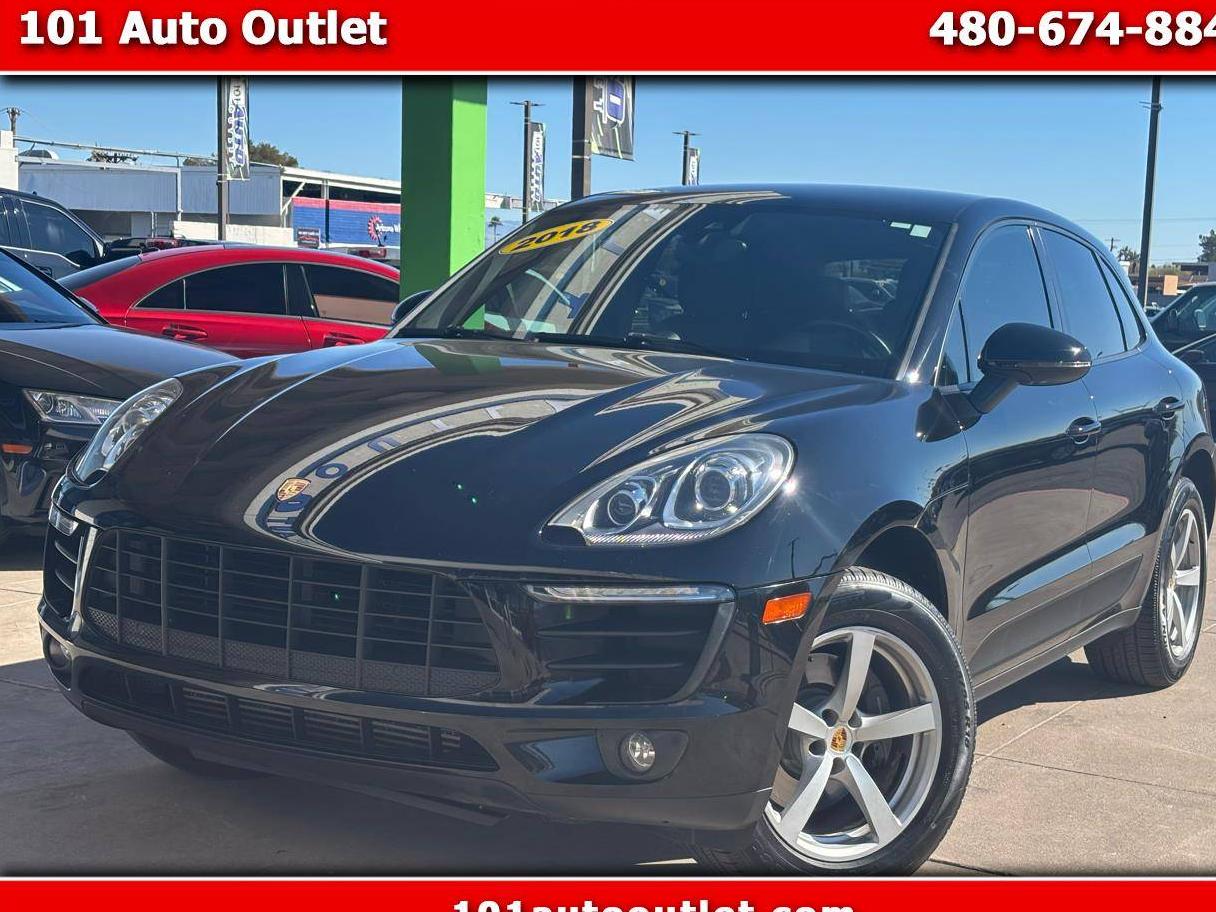 PORSCHE MACAN 2018 WP1AA2A55JLB07647 image