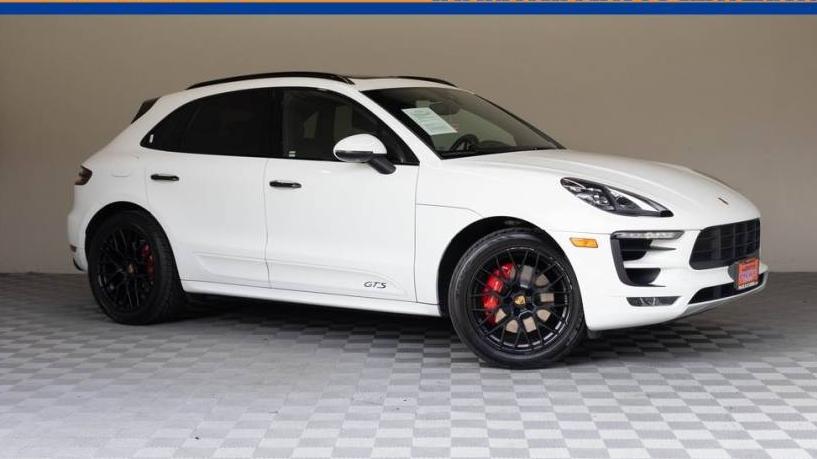 PORSCHE MACAN 2018 WP1AG2A56JLB65717 image