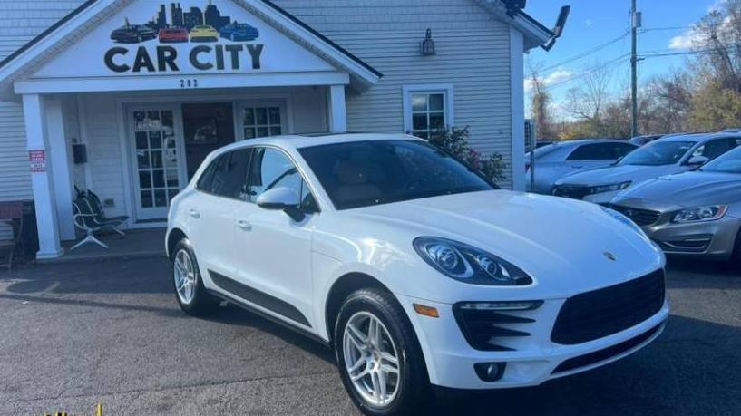 PORSCHE MACAN 2018 WP1AA2A51JLB20674 image