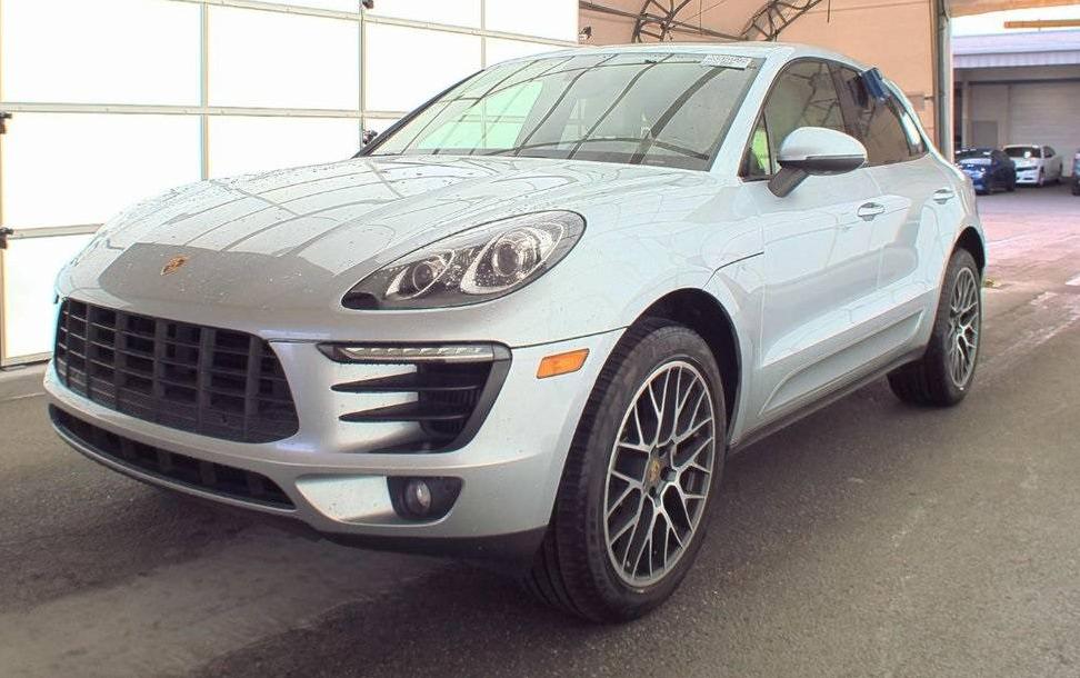 PORSCHE MACAN 2018 WP1AB2A56JLB38886 image