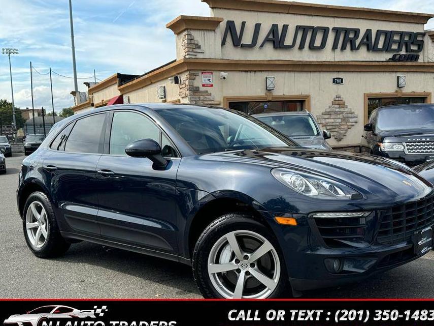 PORSCHE MACAN 2018 WP1AA2A52JLB00106 image