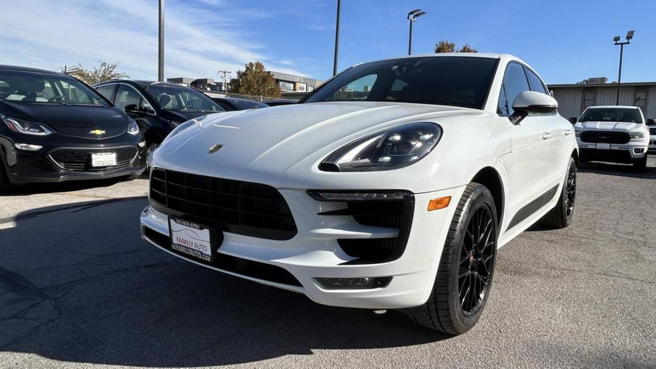 PORSCHE MACAN 2018 WP1AG2A53JLB63701 image