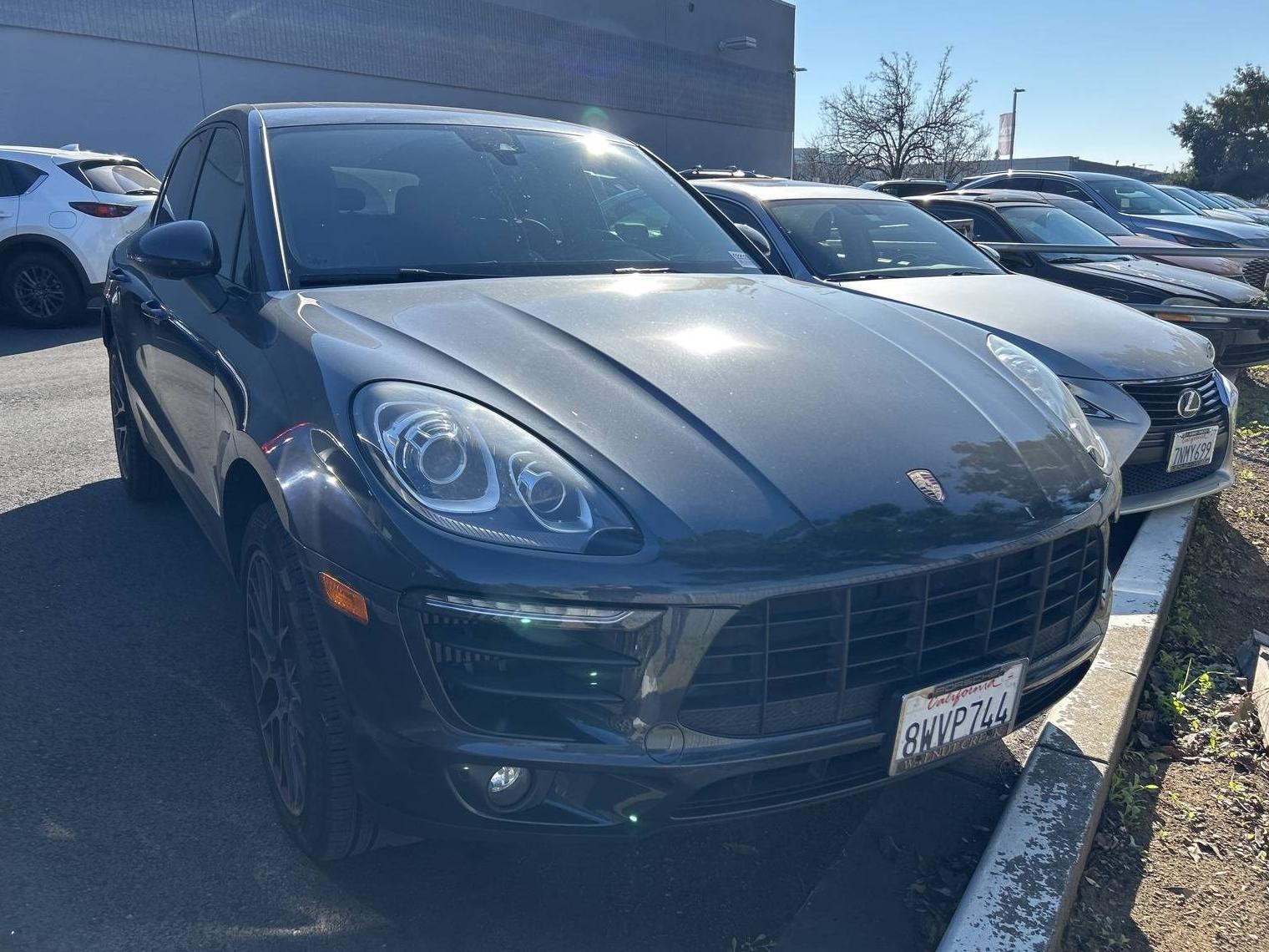 PORSCHE MACAN 2018 WP1AB2A50JLB36177 image