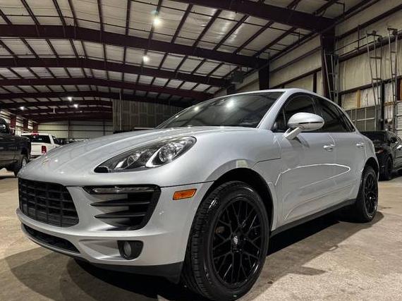 PORSCHE MACAN 2018 WP1AA2A58JLB10798 image