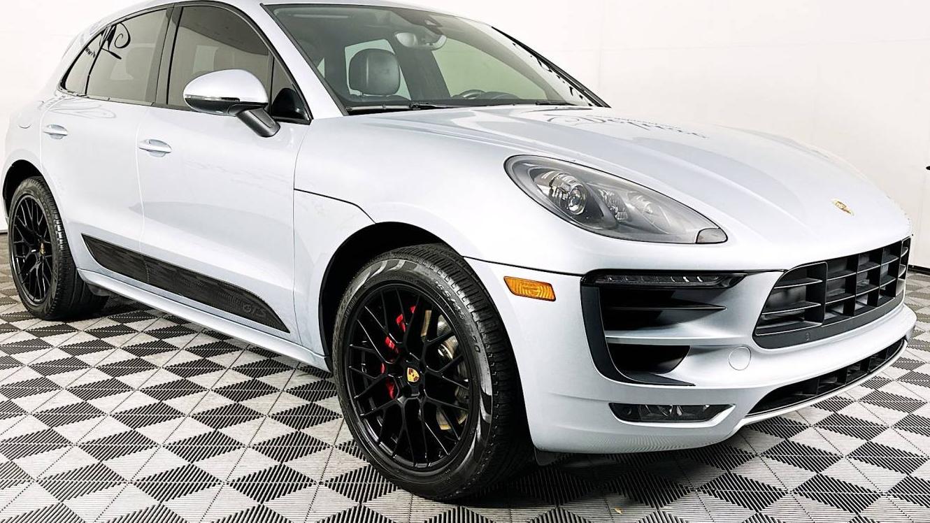 PORSCHE MACAN 2018 WP1AG2A52JLB61485 image