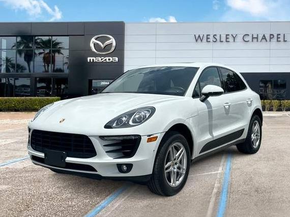 PORSCHE MACAN 2018 WP1AA2A56JLB01176 image
