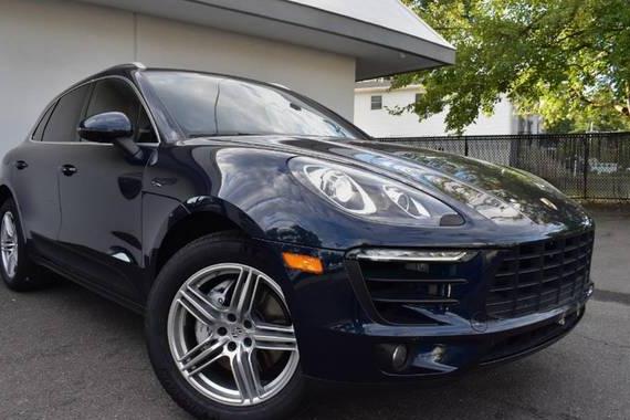 PORSCHE MACAN 2017 WP1AB2A52HLB19228 image PORSCHE MACAN 2017 WP1AB2A52HLB19228 image