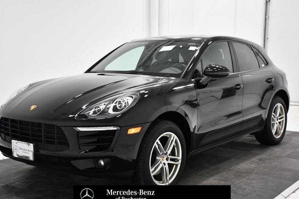 PORSCHE MACAN 2017 WP1AA2A5XHLB08948 image