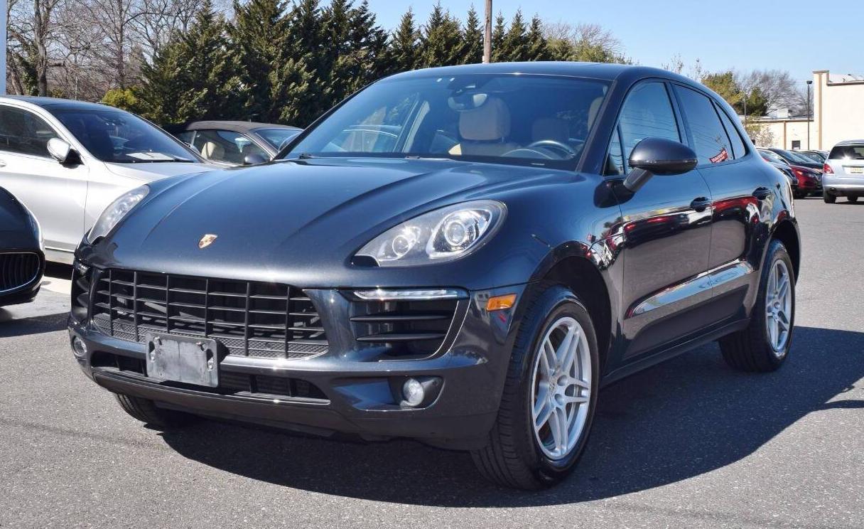 PORSCHE MACAN 2017 WP1AA2A50HLB00597 image