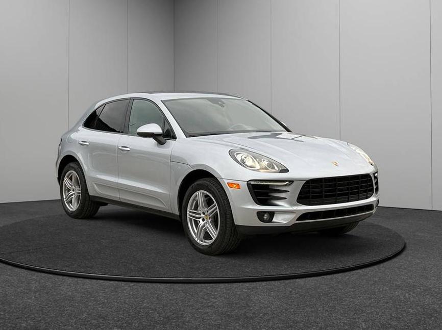 PORSCHE MACAN 2017 WP1AB2A56HLB20091 image