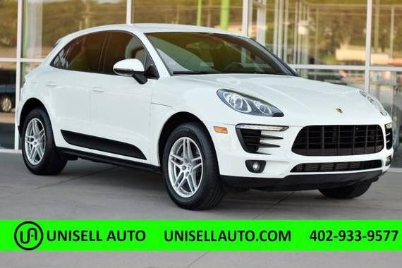 PORSCHE MACAN 2017 WP1AA2A54HLB08279 image