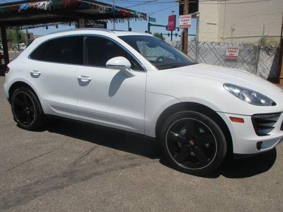 PORSCHE MACAN 2017 WP1AB2A57HLB12081 image PORSCHE MACAN 2017 WP1AB2A57HLB12081 image