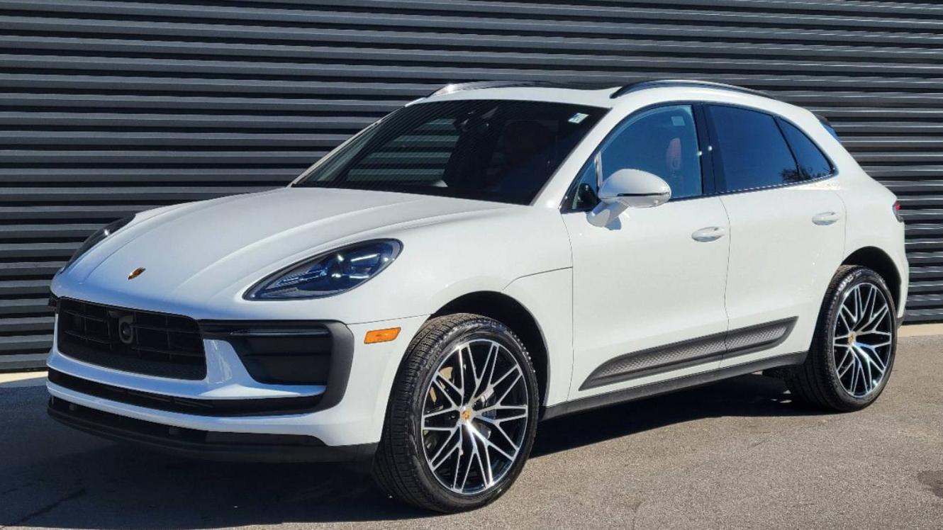 PORSCHE MACAN 2024 WP1AA2A52RLB18830 image