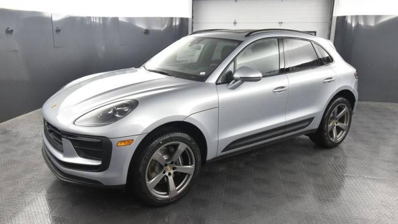 PORSCHE MACAN 2024 WP1AA2A56RLB07832 image