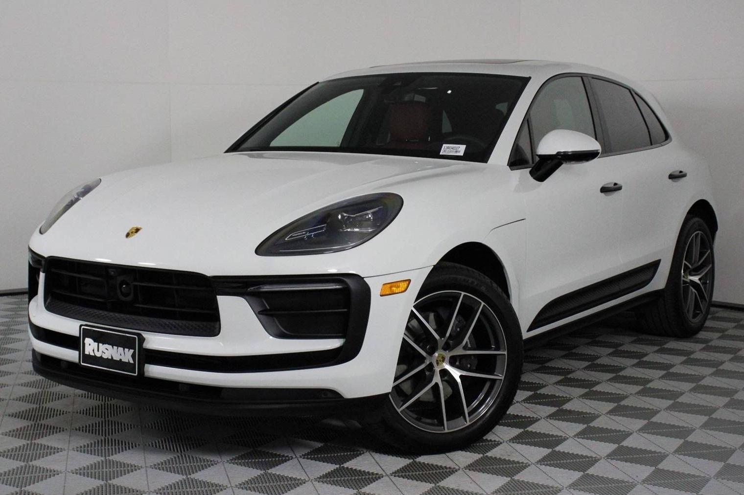 PORSCHE MACAN 2024 WP1AA2A50RLB19054 image