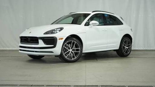 PORSCHE MACAN 2024 WP1AA2A52RLB16737 image