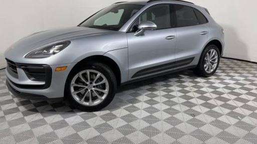 PORSCHE MACAN 2024 WP1AA2A57RLB18158 image