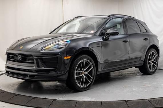 PORSCHE MACAN 2024 WP1AA2A52RLB08184 image
