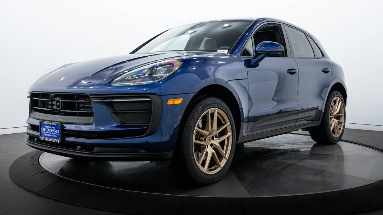 PORSCHE MACAN 2024 WP1AA2A58RLB15074 image