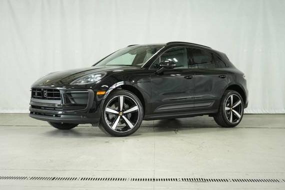 PORSCHE MACAN 2024 WP1AA2A51RLB15255 image
