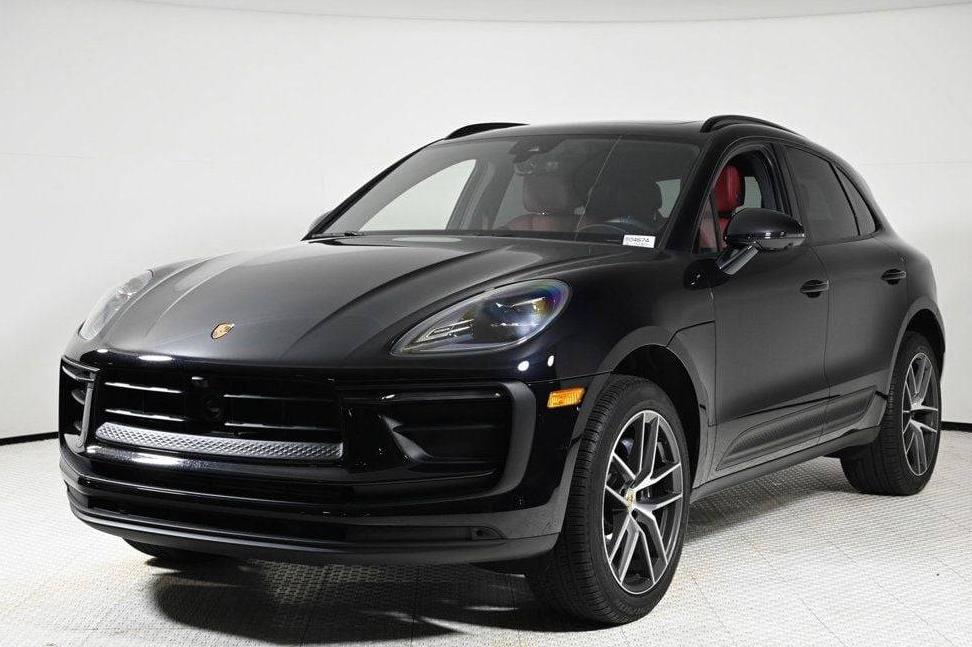 PORSCHE MACAN 2024 WP1AA2A57RLB18516 image