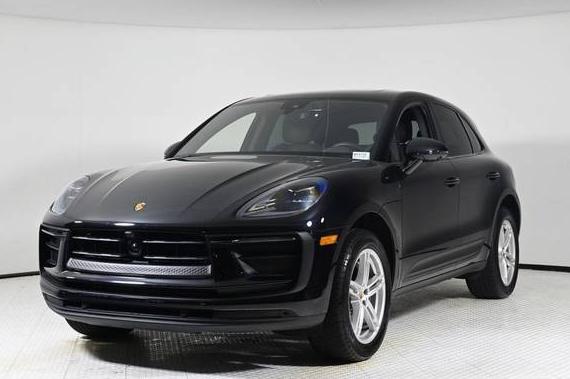PORSCHE MACAN 2024 WP1AA2A59RLB02754 image