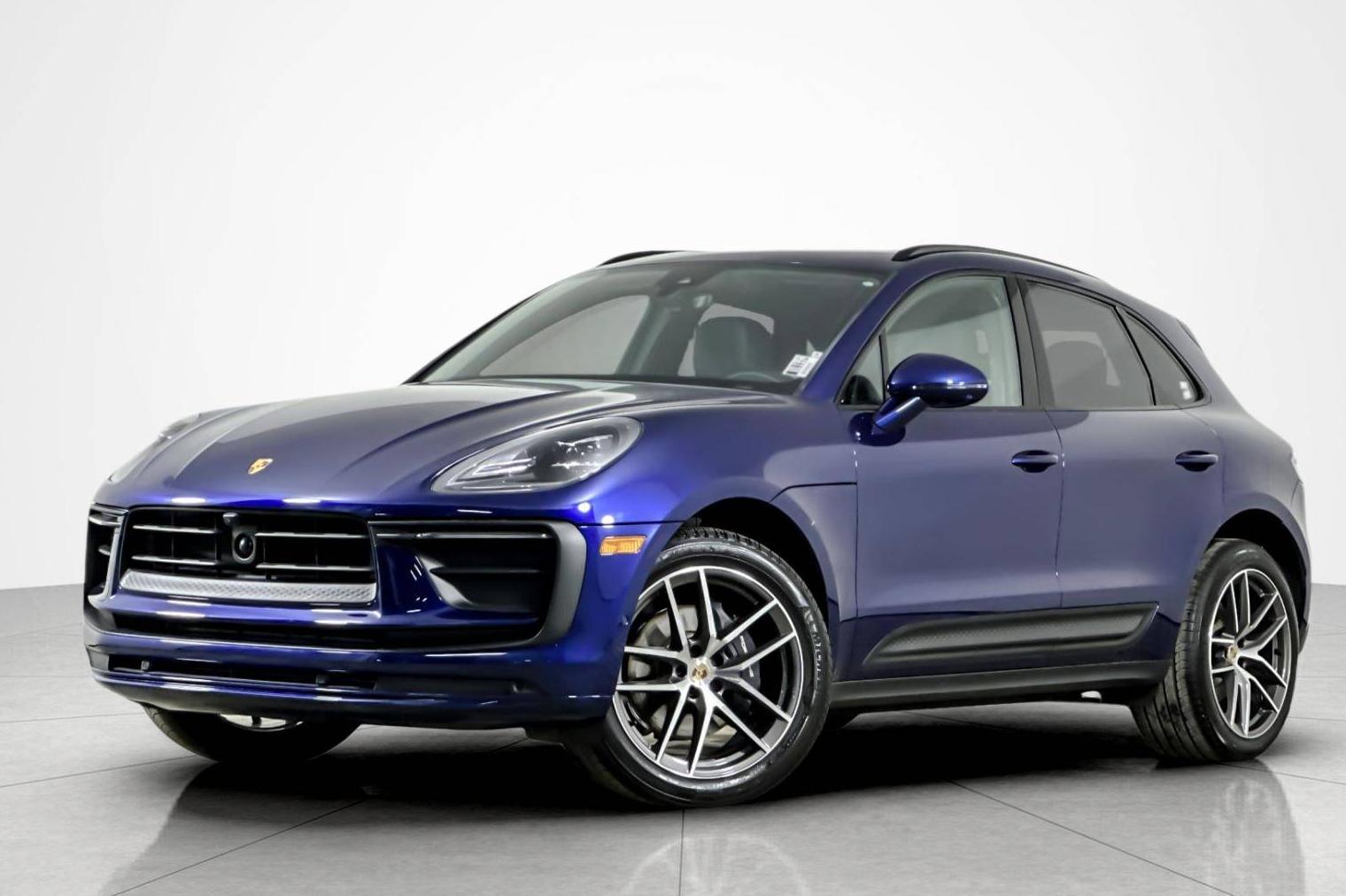 PORSCHE MACAN 2024 WP1AA2A58RLB04897 image