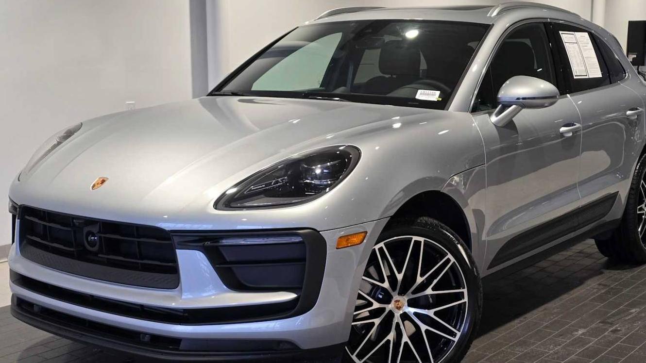 PORSCHE MACAN 2024 WP1AA2A54RLB17159 image