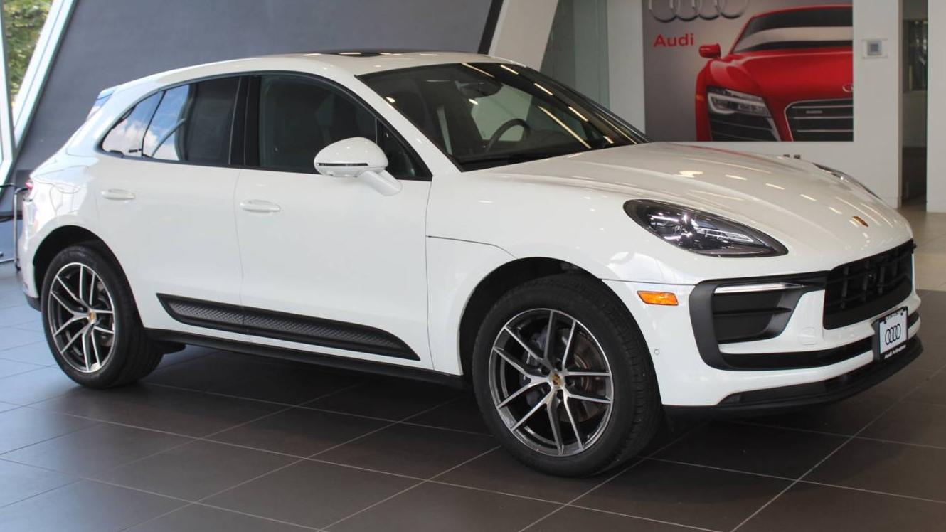 PORSCHE MACAN 2024 WP1AA2A52RLB07651 image