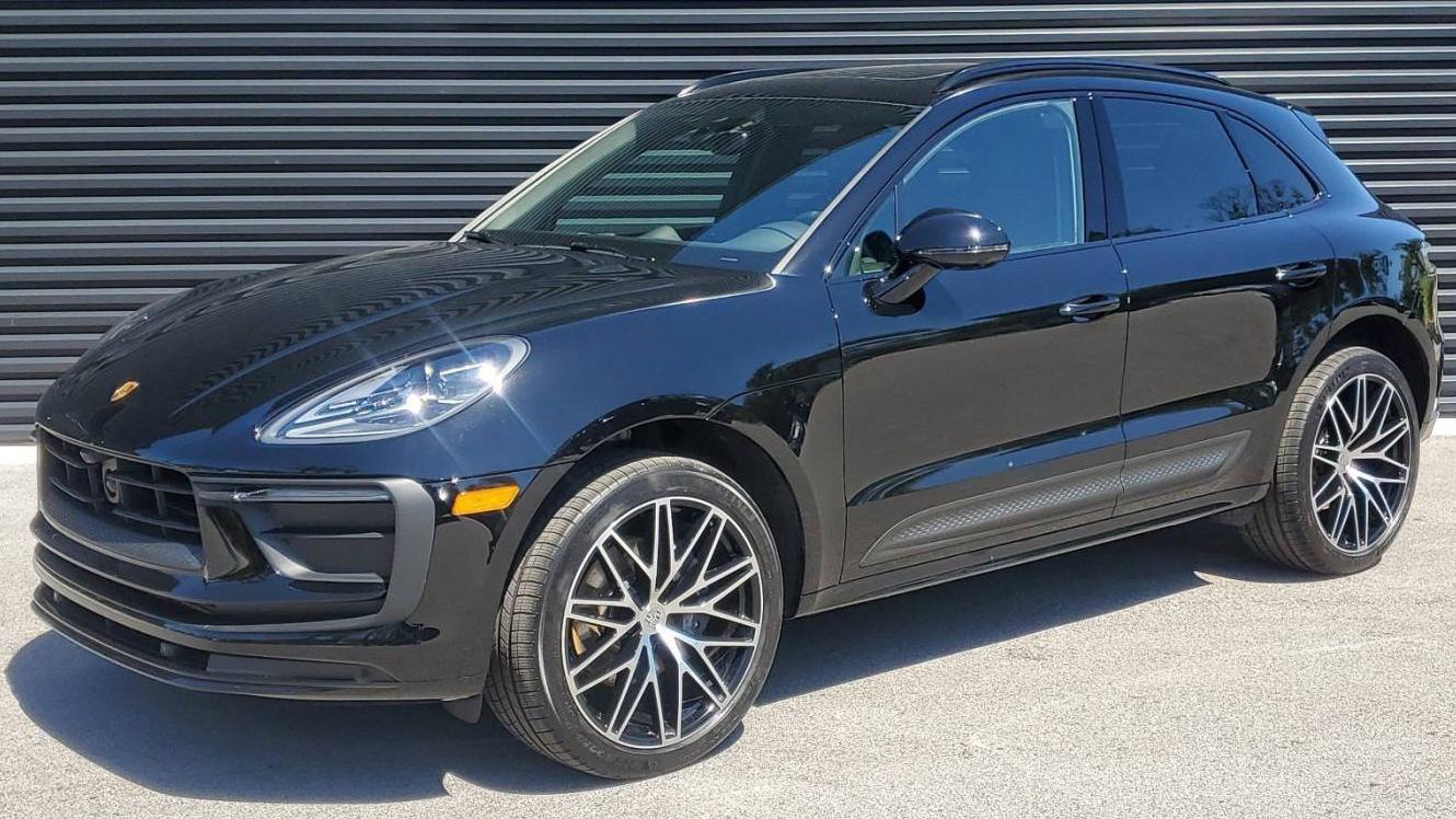 PORSCHE MACAN 2024 WP1AA2A58RLB04088 image