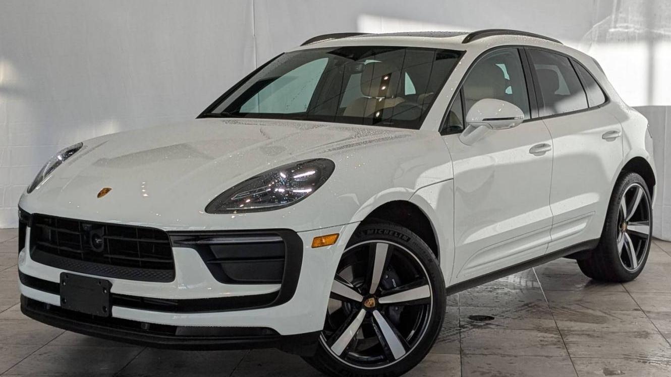 PORSCHE MACAN 2024 WP1AA2A51RLB18270 image