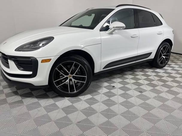 PORSCHE MACAN 2024 WP1AA2A53RLB21185 image