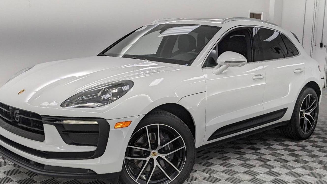 PORSCHE MACAN 2024 WP1AA2A57RLB14501 image