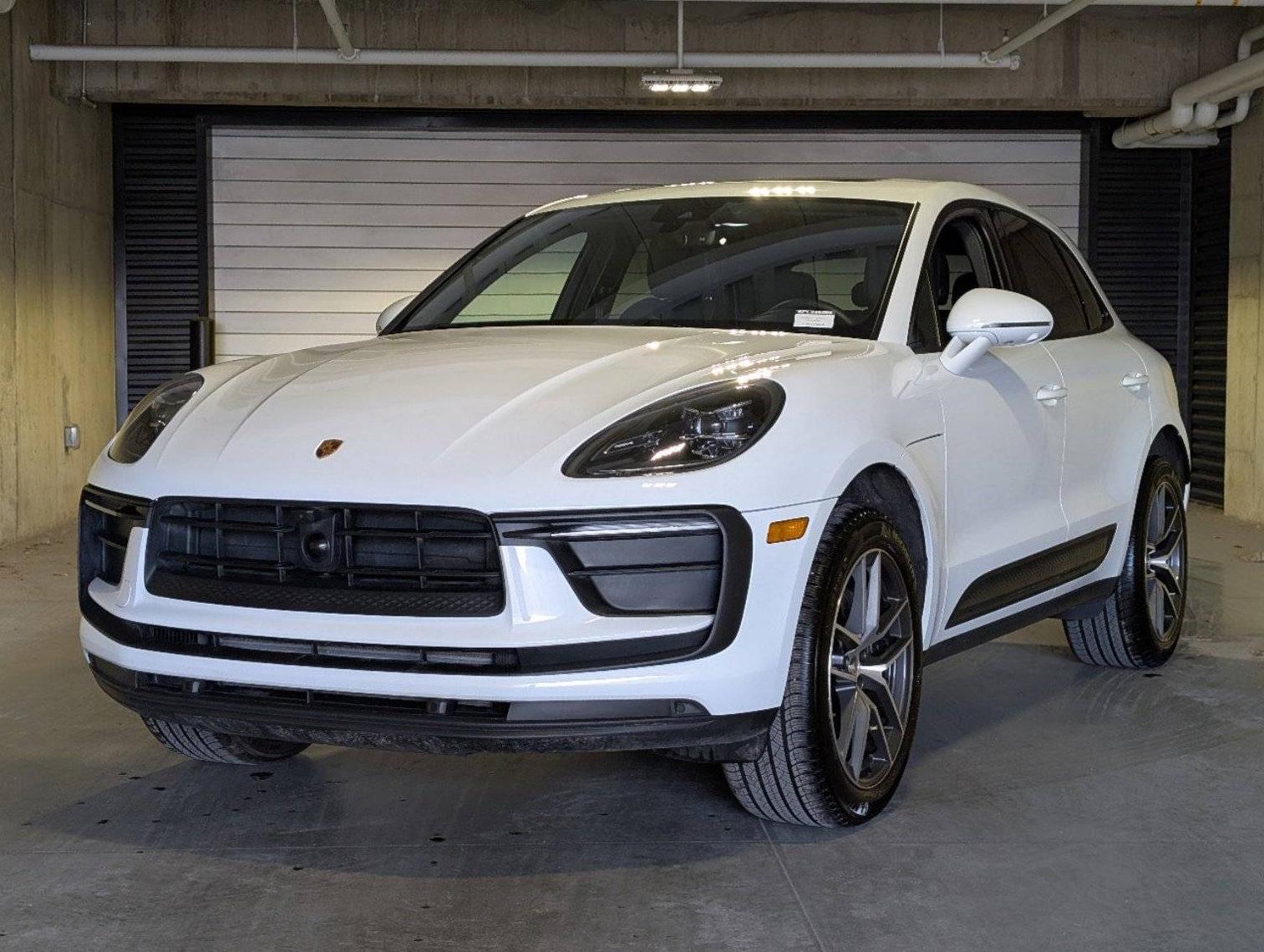 PORSCHE MACAN 2024 WP1AA2A56RLB20564 image