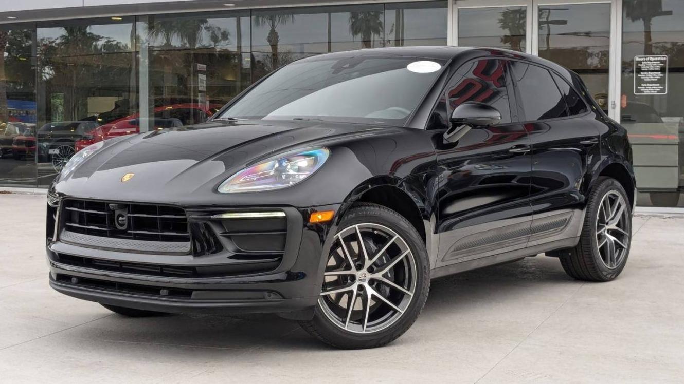 PORSCHE MACAN 2024 WP1AA2A52RLB19993 image