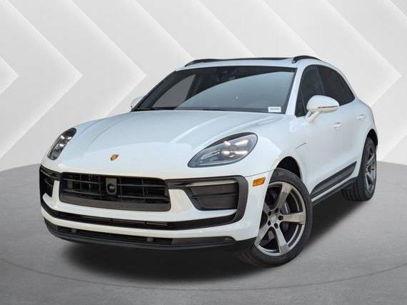 PORSCHE MACAN 2024 WP1AA2A58RLB17598 image