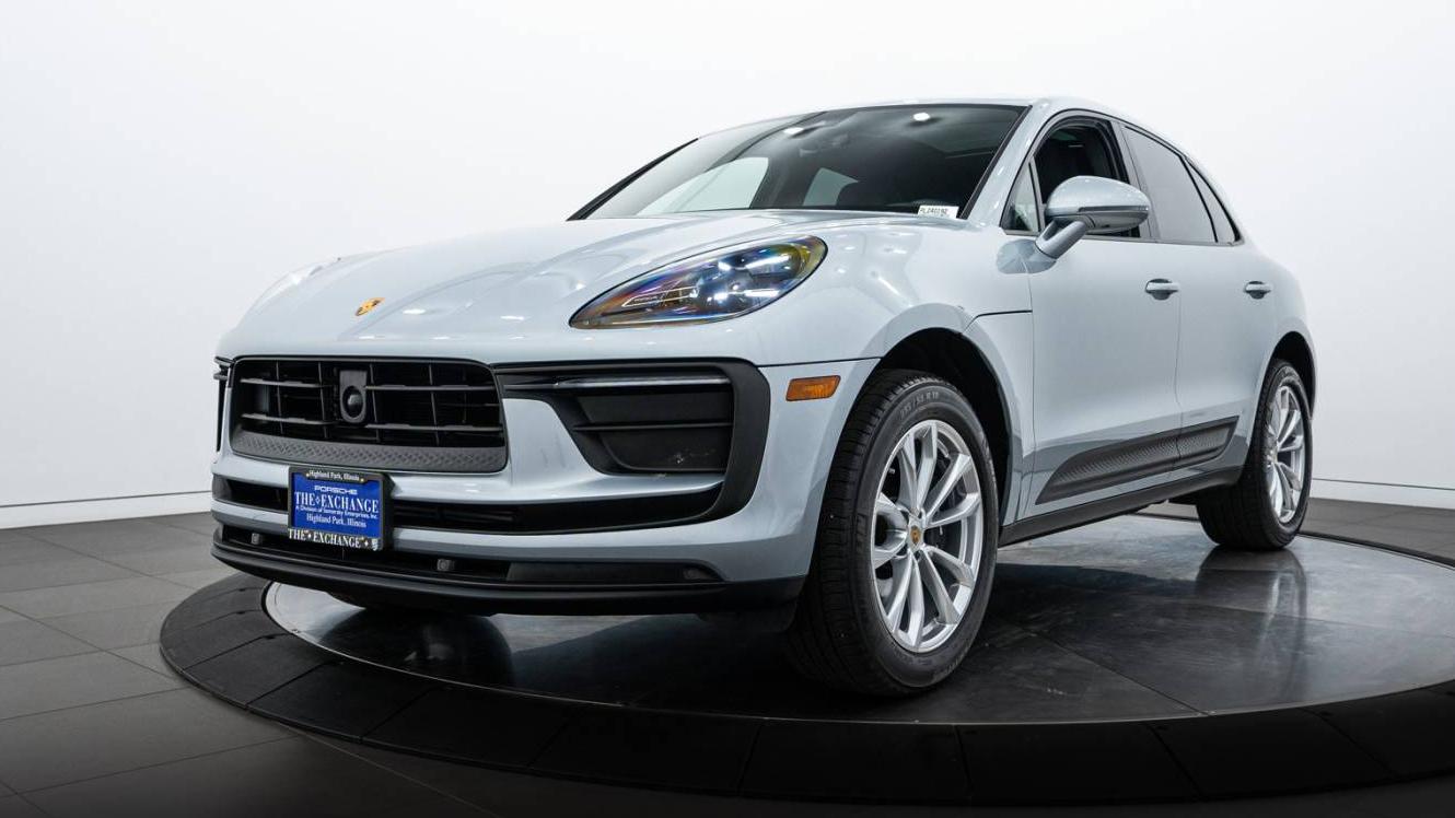 PORSCHE MACAN 2024 WP1AA2A51RLB04272 image