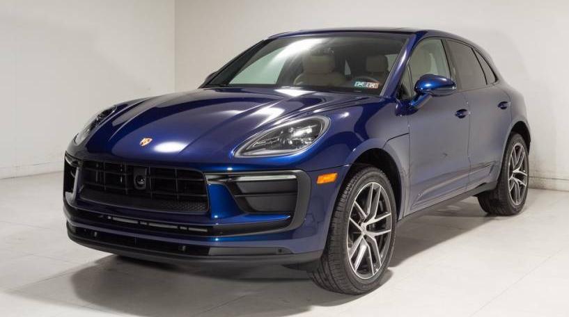 PORSCHE MACAN 2024 WP1AA2A57RLB12313 image