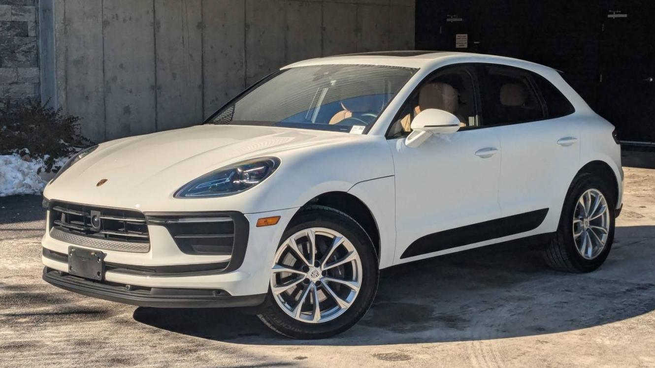 PORSCHE MACAN 2024 WP1AA2A55RLB18031 image