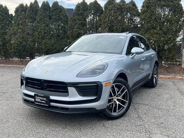 PORSCHE MACAN 2024 WP1AA2A52RLB11859 image