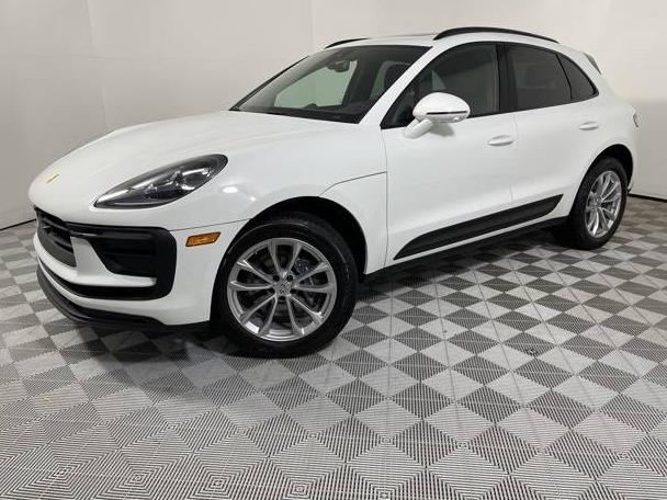 PORSCHE MACAN 2024 WP1AA2A51RLB18138 image